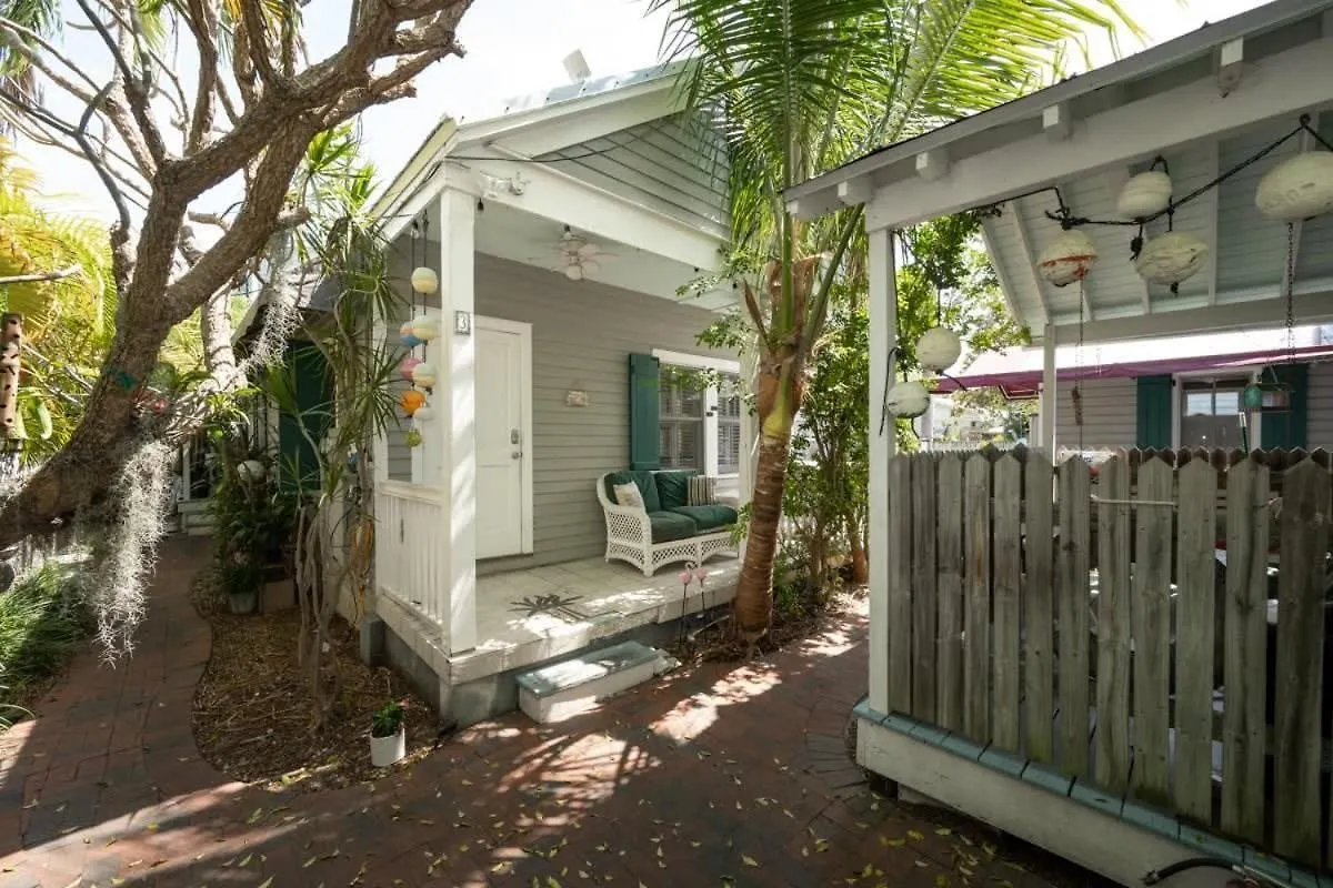 Holiday home Conch Cottage -Pool & Quiet Area Key West